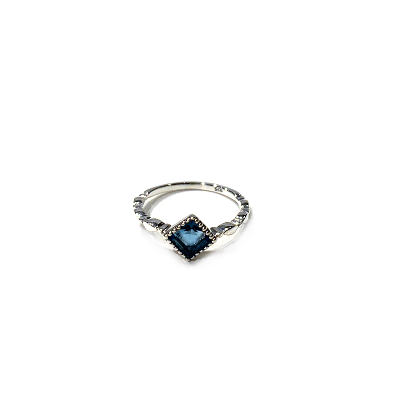 シルバー925製リング[THR-67384 BL#11] BLUE LONDON TOPAZ